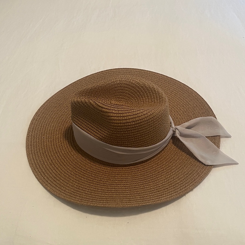 Vince Camuto Tan Woven Hat - Picture 2 of 6